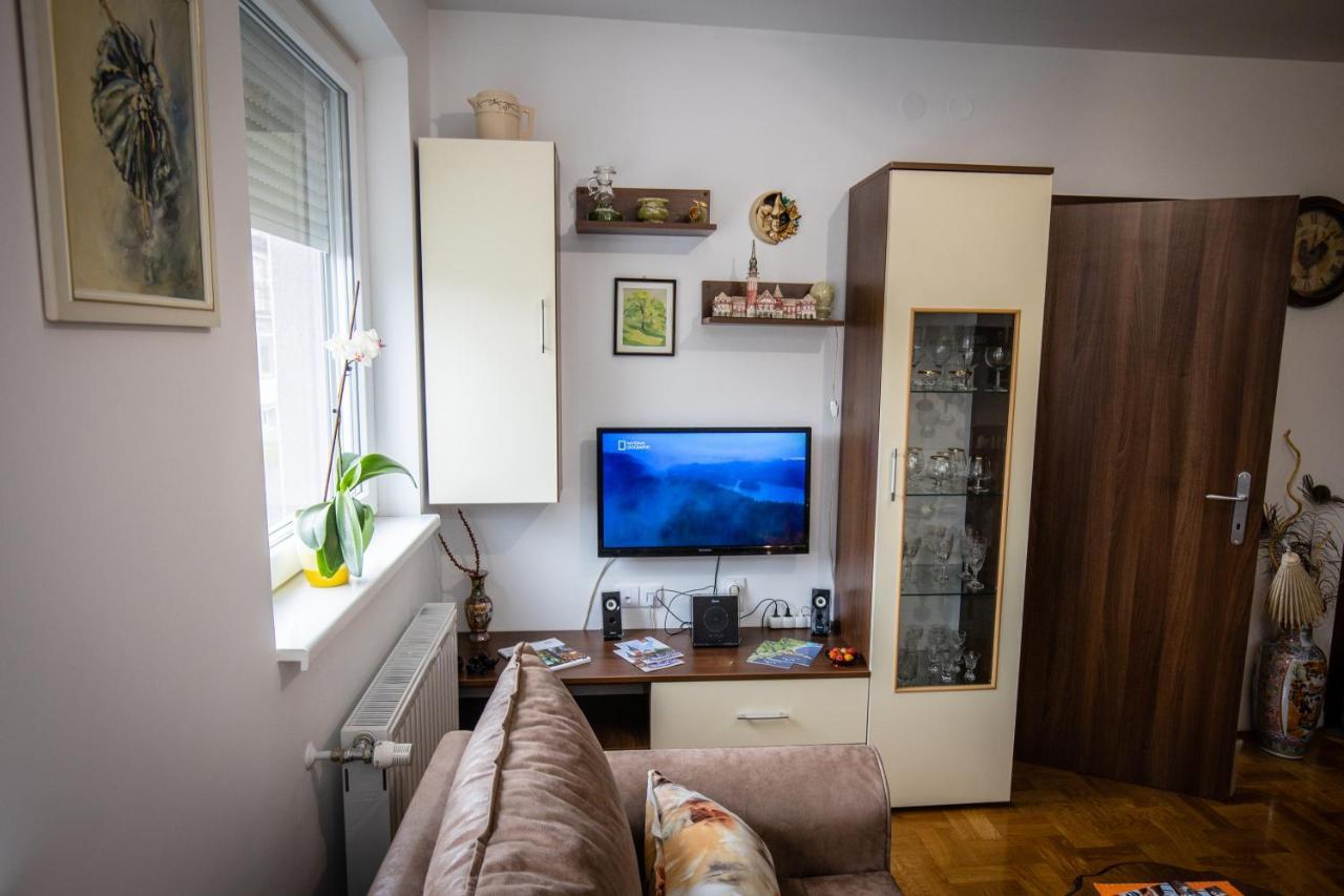 Crystal Apartment Subotica Esterno foto