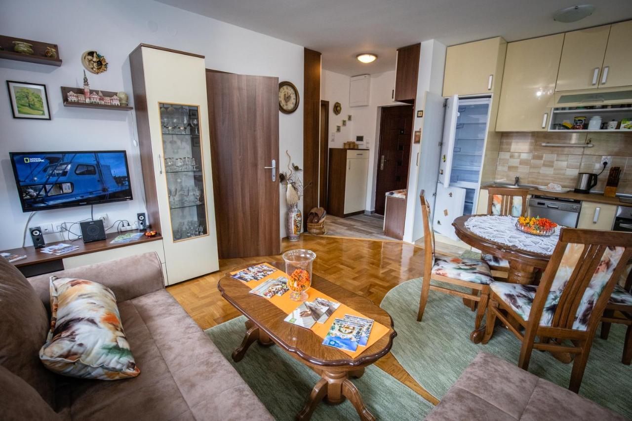 Crystal Apartment Subotica Esterno foto