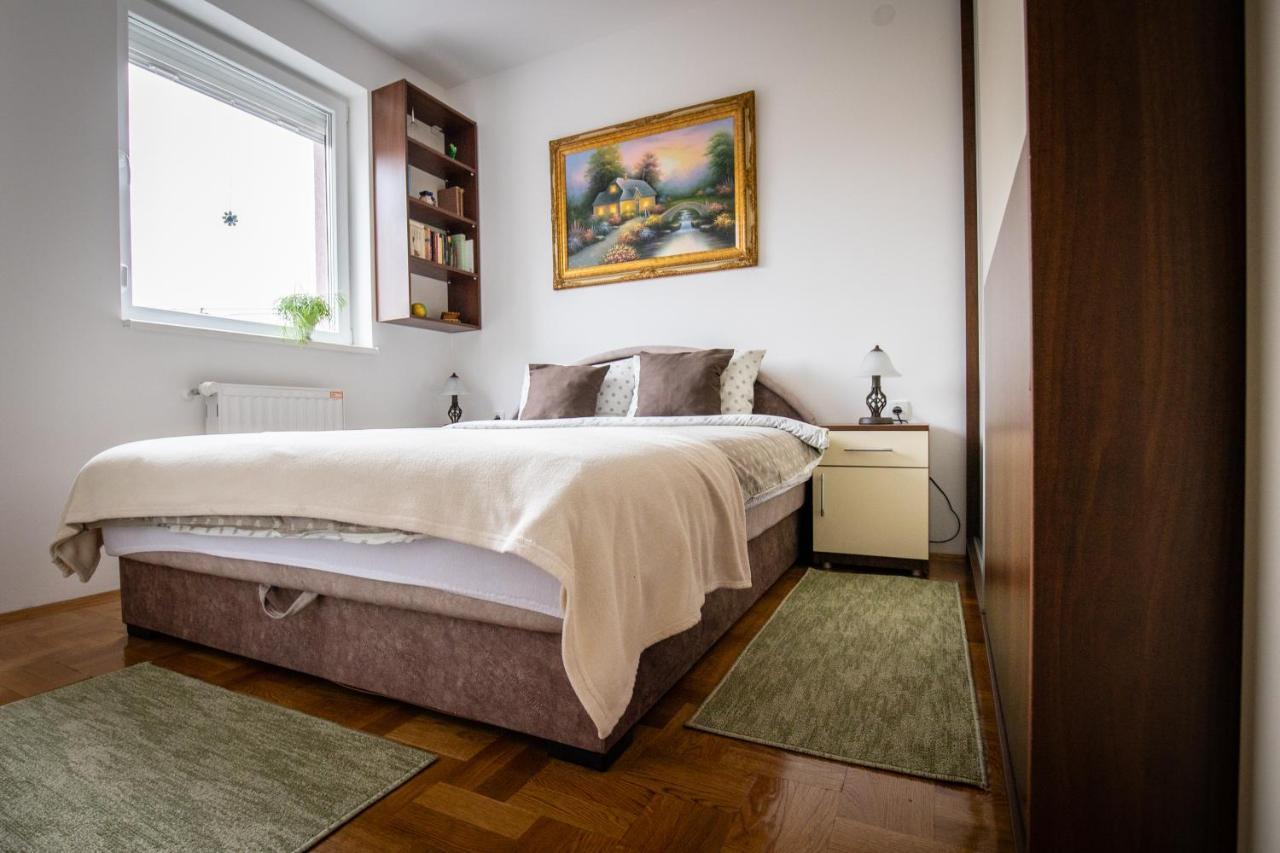 Crystal Apartment Subotica Esterno foto